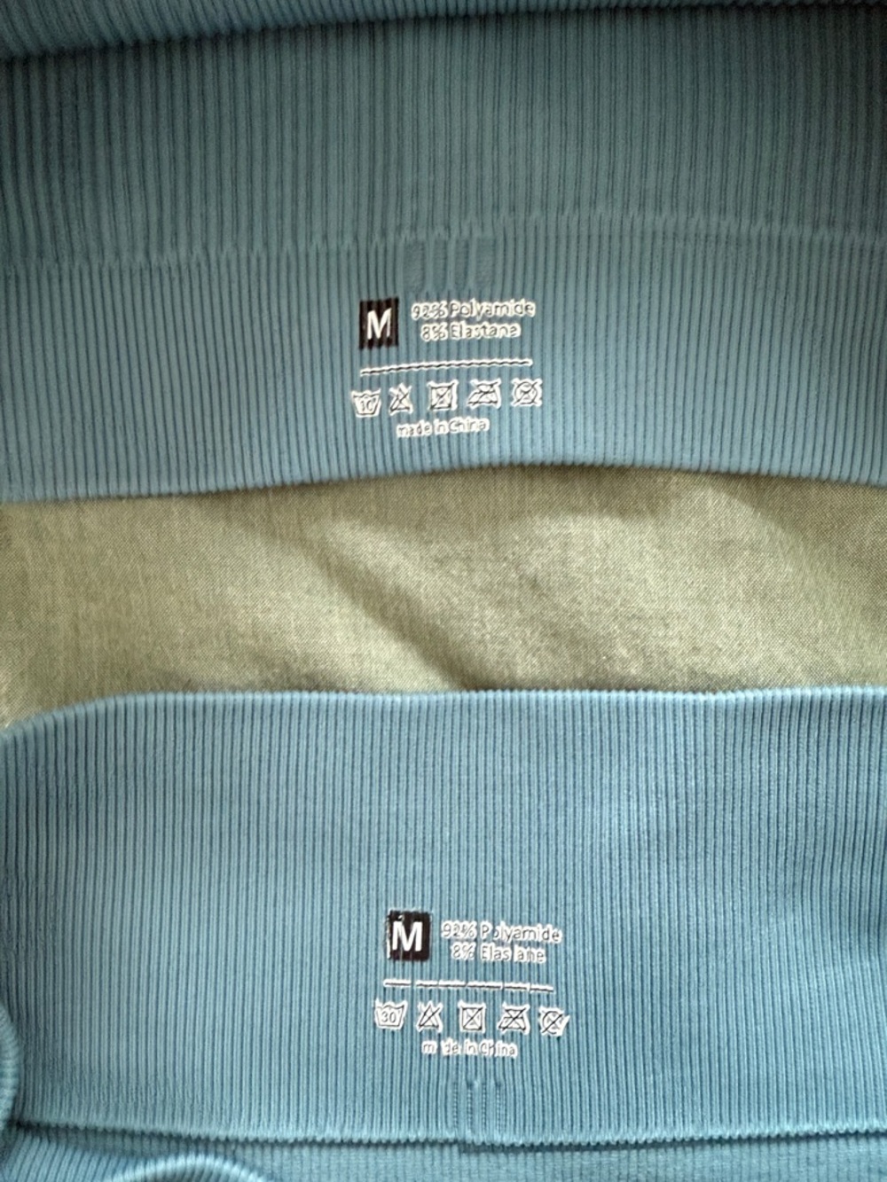Light Blue Seamless Ribbed Sports Set - Picture 3 of 3